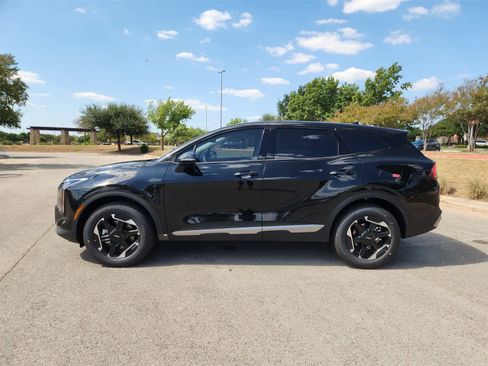 New 2026 Kia Sportage S image 4