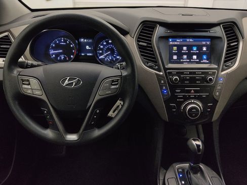 Used 2019 Hyundai Santa Fe XL SE FWD image 22