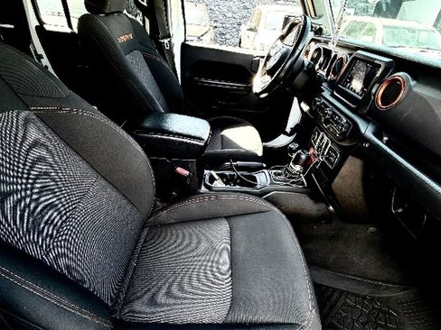 Used 2021 Jeep Gladiator Mojave AWD/4WD image 5