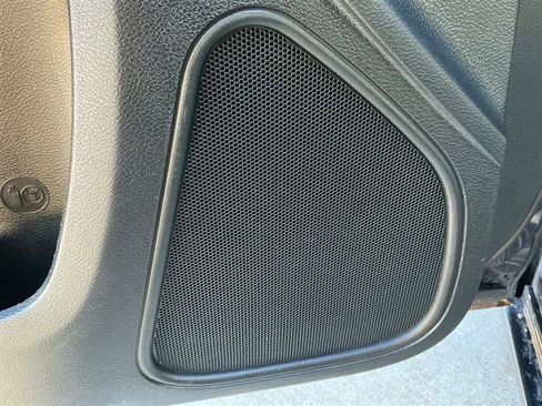 Used 2018 Chrysler 300 S w/ 300S Premium Group image 26