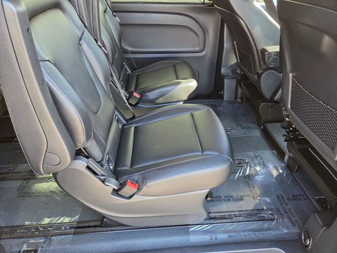 Used 2021 Mercedes-Benz Metris Passenger image 14