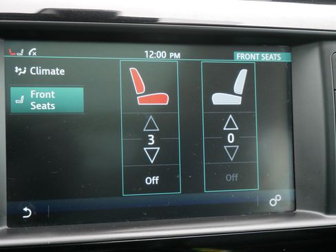 Used 2018 Jaguar F-PACE Premium image 30