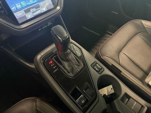 Certified 2025 Subaru Crosstrek 2.5i Limited w/ Popular Package #3A image 12