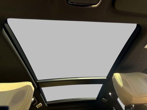 New 2026 Cadillac Lyriq V AWD/4WD image 21