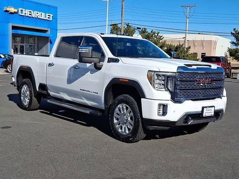 Used 2022 GMC Sierra 2500 Denali AWD/4WD image 1