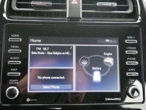 Used 2021 Toyota Prius LE FWD image 21