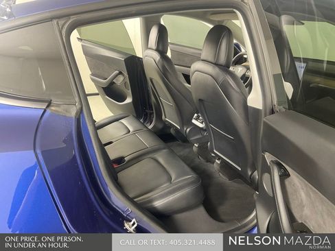 Used 2020 Tesla Model Y Long Range AWD/4WD image 16