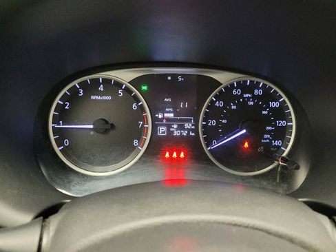 Used 2022 Nissan Kicks S image 23