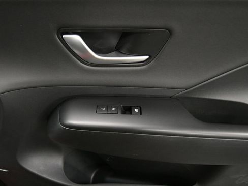Used 2024 Hyundai Kona Limited AWD/4WD image 32