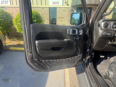 Used 2019 Jeep Wrangler Unlimited Sport S AWD/4WD image 8