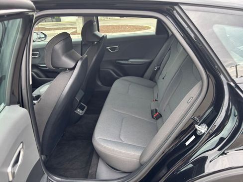 Used 2025 Kia K4 FWD image 25