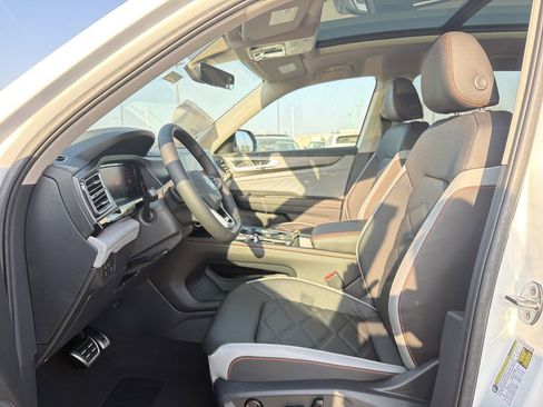New 2026 Volkswagen Atlas Peak Edition AWD/4WD image 11