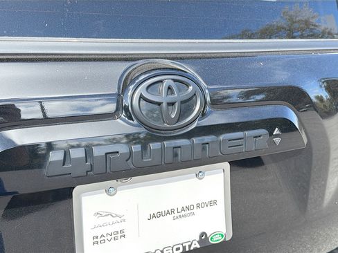 Used 2023 Toyota 4Runner SR5 Premium w/ Moonroof Package image 10