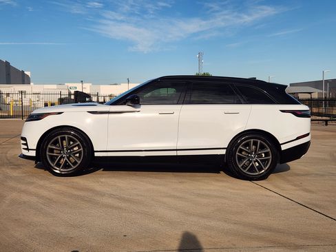 Used 2026 Land Rover Range Rover Velar Dynamic SE image 3