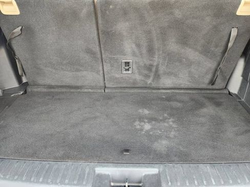 Used 2021 Toyota Highlander XLE FWD image 34