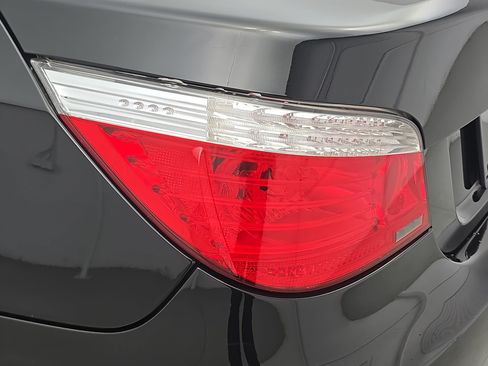 Used 2008 BMW 528i Sedan RWD image 33