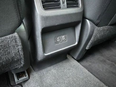 Used 2024 Nissan Rogue SV FWD image 34