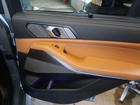 Used 2025 BMW X5 M60i image 50