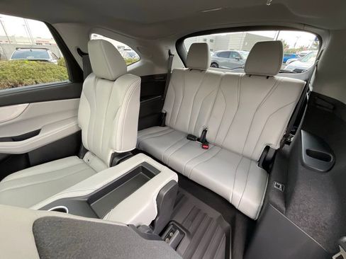 Certified 2025 Acura MDX w/ Technology Package image 26