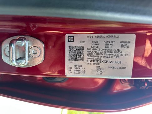 Used 2023 Chevrolet Colorado Z71 w/ Z71 Convenience Package 2 AWD/4WD image 28