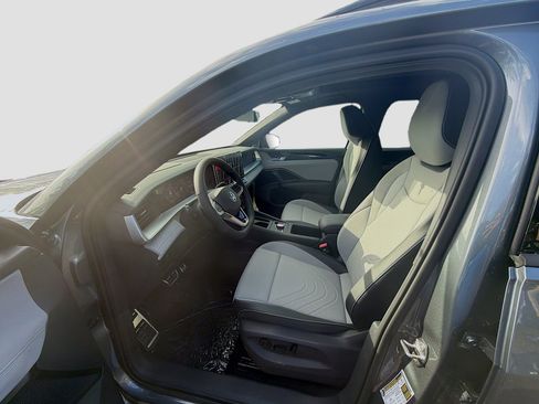 New 2026 Volkswagen GTI SE image 17