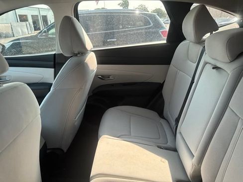Used 2026 Hyundai Tucson SE FWD image 10