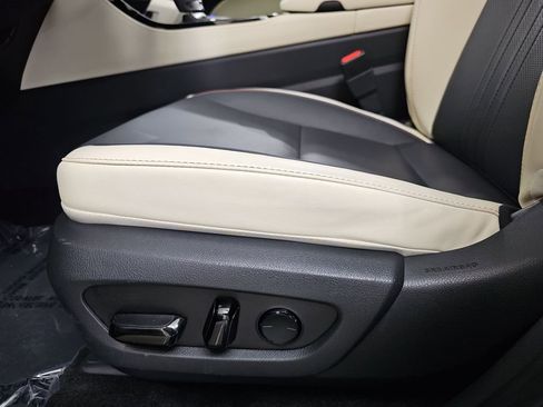 Used 2024 Lexus NX 350h AWD image 32