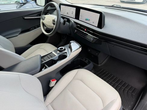 Used 2023 Kia EV6 Wind RWD image 21