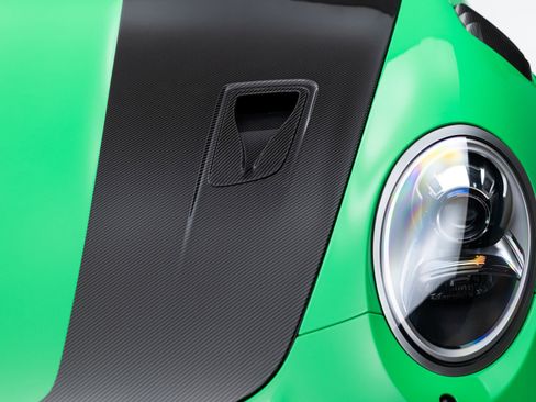 Used 2018 Porsche 911 GT2 RS image 40