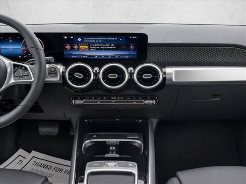 Used 2026 Mercedes-Benz GLB 250 image 25