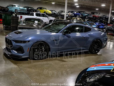 Used 2024 Ford Mustang GT Premium image 21