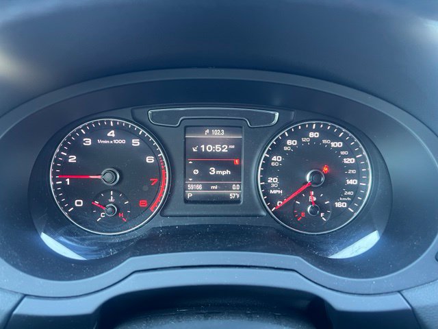 Used 2018 Audi Q3 2.0T Premium Plus w/ Premium Plus Package AWD/4WD image 3