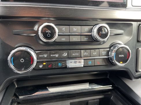 Used 2024 Ford F250 Lariat w/ Lariat Ultimate Package image 12