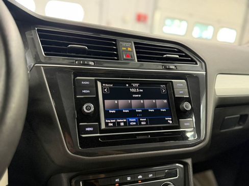 Used 2020 Volkswagen Tiguan S AWD/4WD image 17