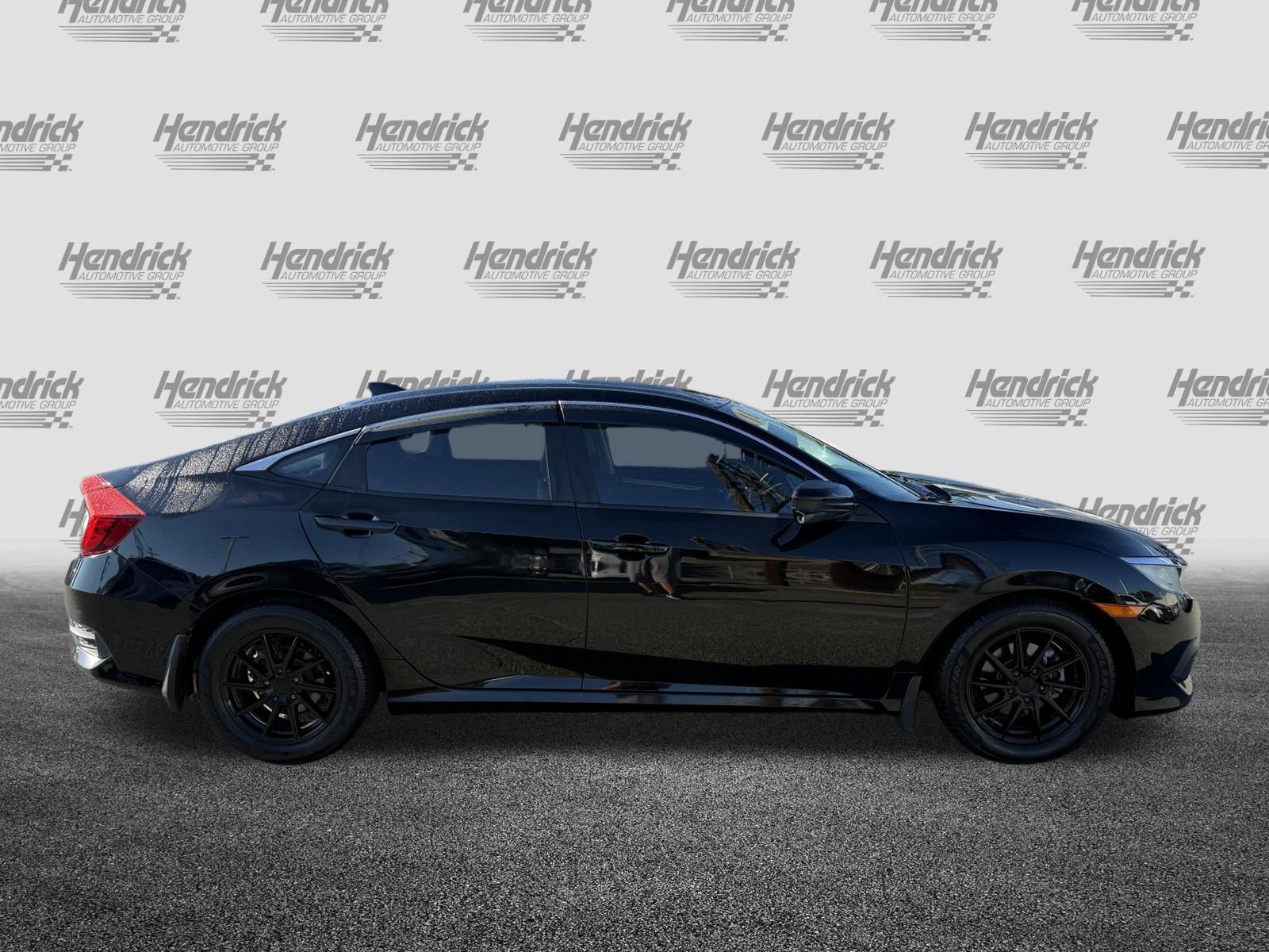 Used 2018 Honda Civic EX image 11