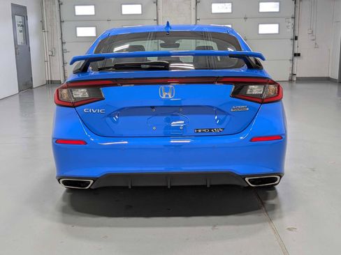 Used 2023 Honda Civic Sport Touring image 9