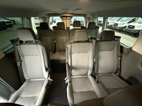 Used 2024 Ford Transit 350 XLT RWD image 32