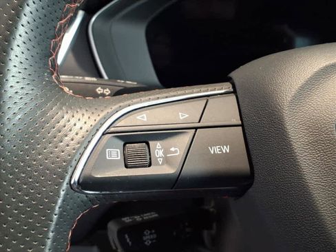 Used 2023 Audi SQ5 Premium Plus w/ Premium Plus Package image 15