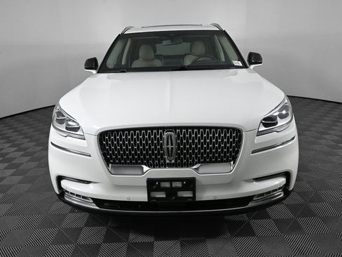 Used 2022 Lincoln Aviator Reserve w/ Equipment Group 201A image 35