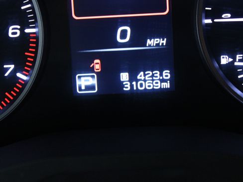 Used 2023 Subaru Ascent Premium w/ Convenience Package image 12