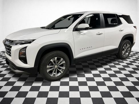 Certified 2025 Chevrolet Equinox LT w/ Safety and Technology Package AWD/4WD image 5