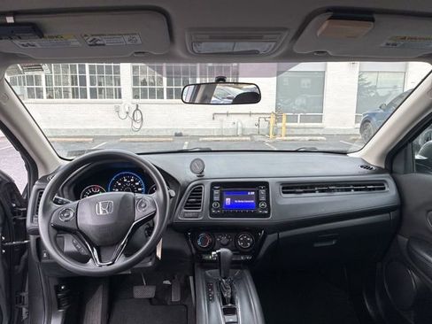 Used 2016 Honda HR-V LX image 15
