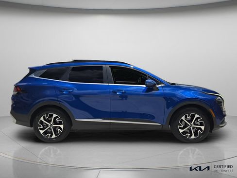 Certified 2025 Kia Sportage EX w/ Premium Package FWD image 4