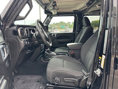 Certified 2022 Jeep Wrangler Unlimited Sport image 10