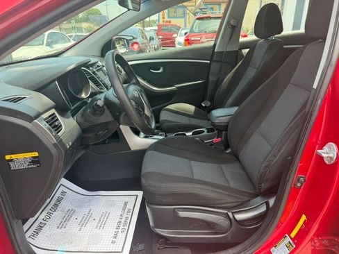 Used 2014 Hyundai Elantra GT FWD image 9