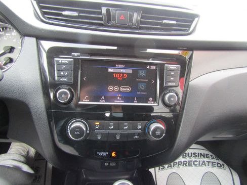 Used 2021 Nissan Rogue Sport S image 20