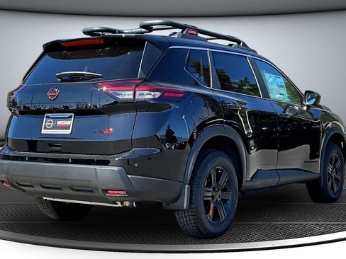 Used 2026 Nissan Rogue SV AWD/4WD image 6