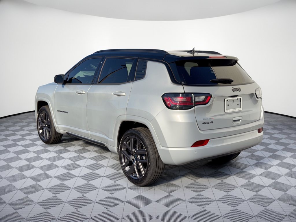 Used 2025 Jeep Compass Limited w/ High Altitude Package AWD/4WD image 3