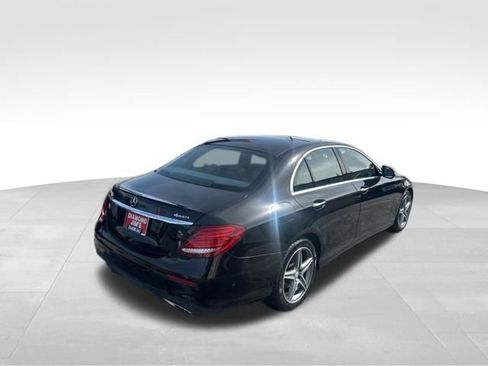 Used 2017 Mercedes-Benz E 300 4MATIC image 17
