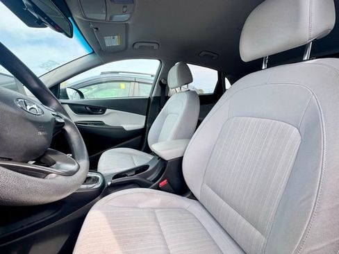 Used 2023 Hyundai Kona SEL w/ Cargo Package AWD/4WD image 12